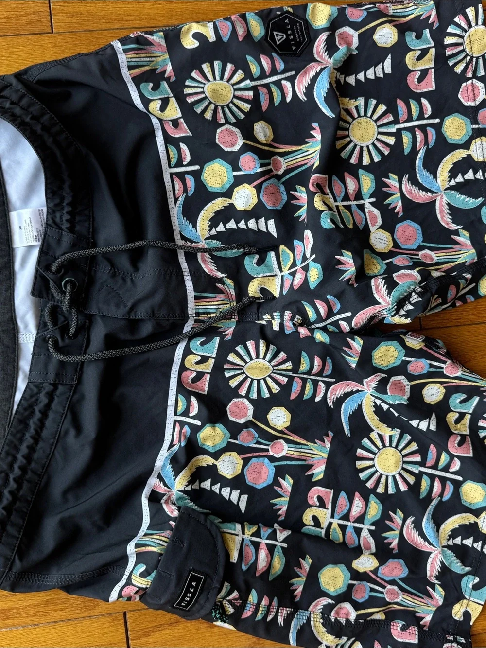 VISSLA Men's Swim Trunks - Pink, Black, Cream, Gray Multicolor Prints